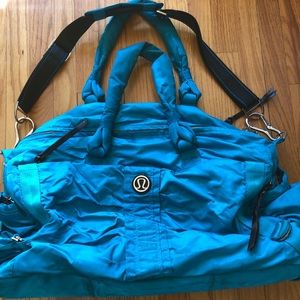 Lululemon duffle bag